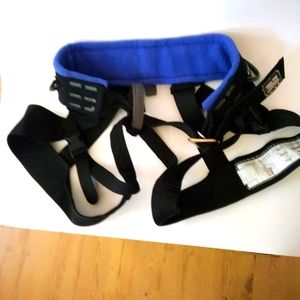 Black Diamond Climbing Harness sz Sm